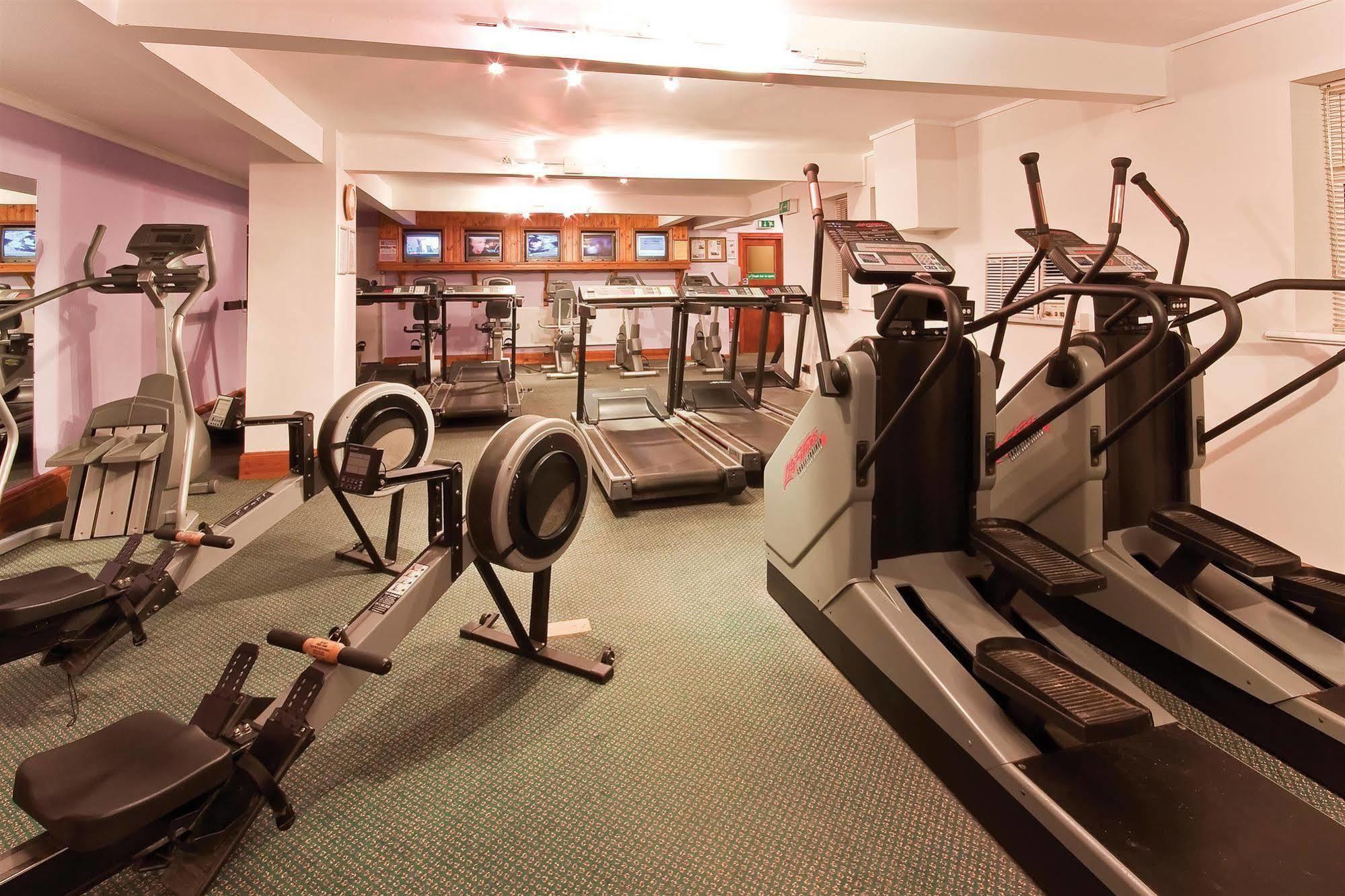 Bury Ramsbottom Old Mill Hotel And Leisure Club Facilidades foto